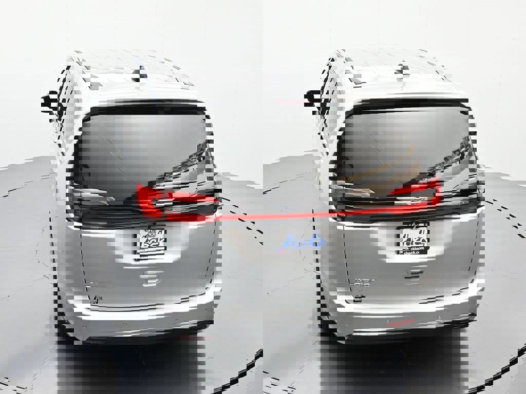 New 2026 Chrysler Pacifica Select image 34