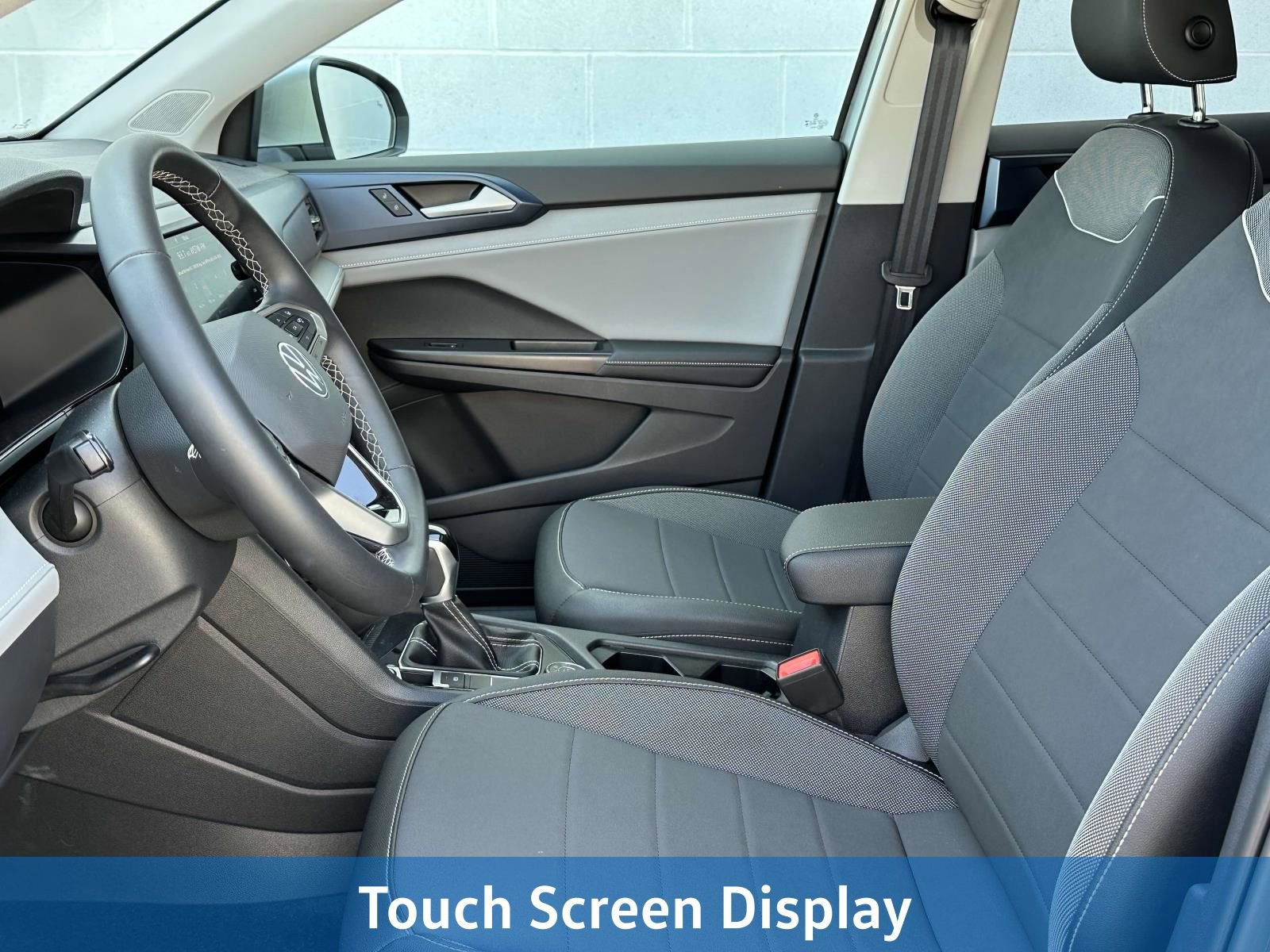 Certified 2024 Volkswagen Taos SE image 10