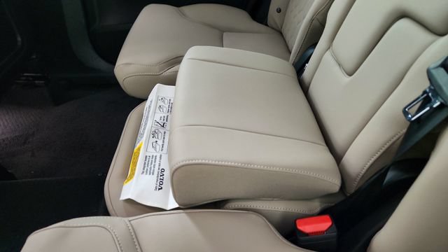 Used 2026 Volvo XC90 B6 Plus w/ Protection Package AWD/4WD image 31