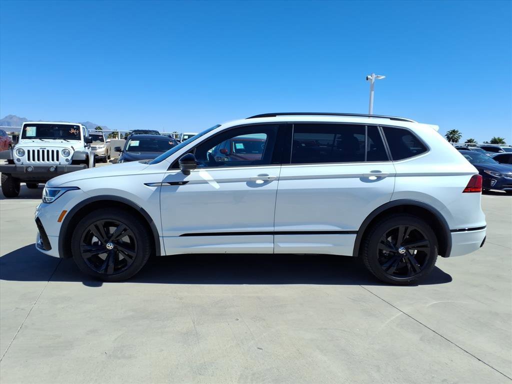 Used 2023 Volkswagen Tiguan SE R-Line image 8