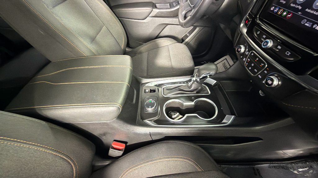 Certified 2021 Chevrolet Traverse LT FWD image 37