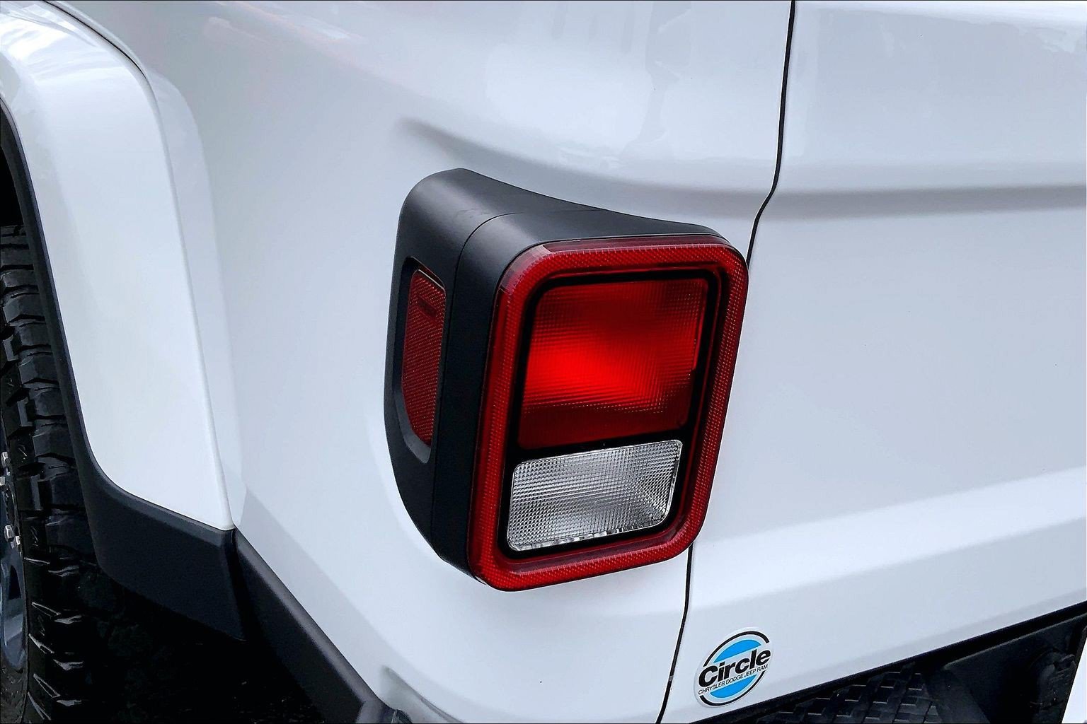 Certified 2023 Jeep Gladiator Overland AWD/4WD image 25
