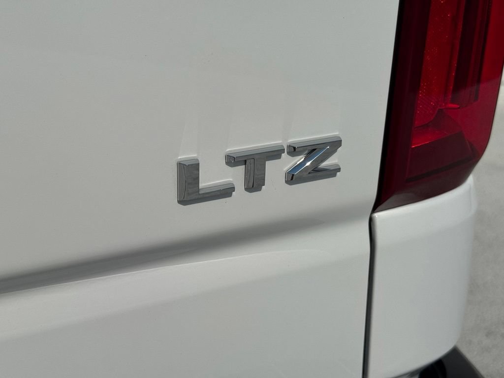 Used 2023 Chevrolet Silverado 1500 LTZ AWD/4WD image 13