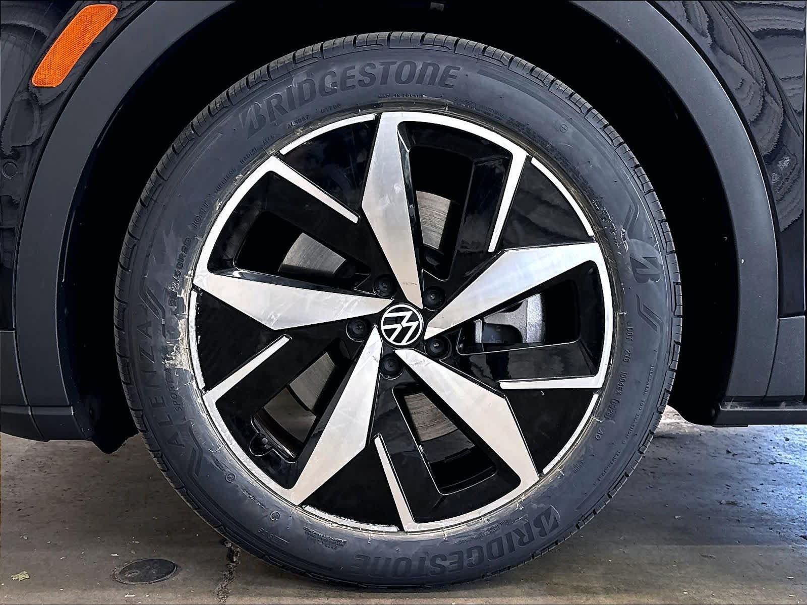 Used 2023 Volkswagen ID.4 Pro S RWD image 36