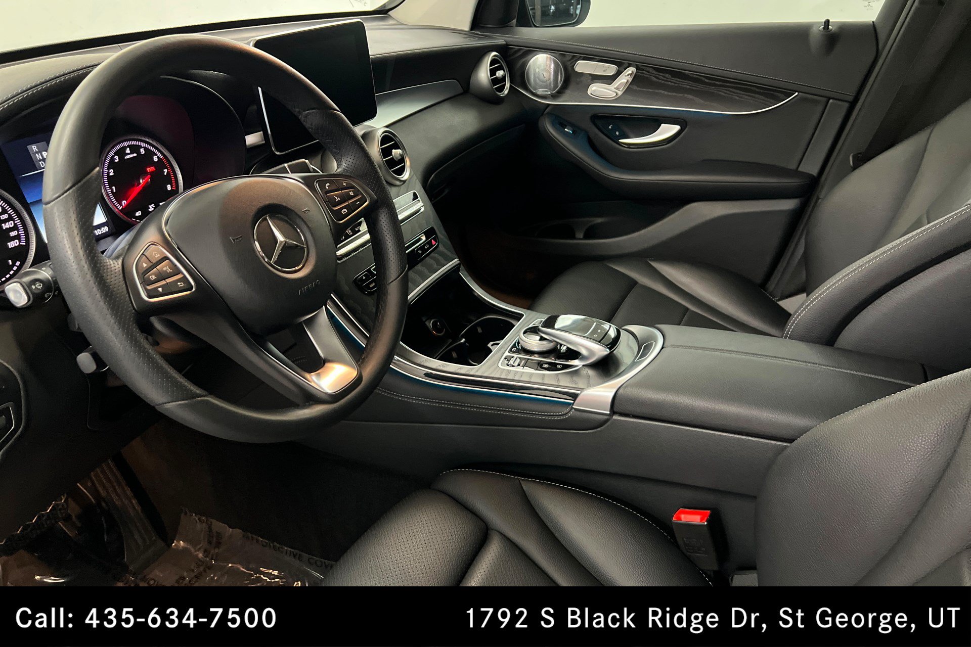 Used 2017 Mercedes-Benz GLC 300 4MATIC Coupe image 15