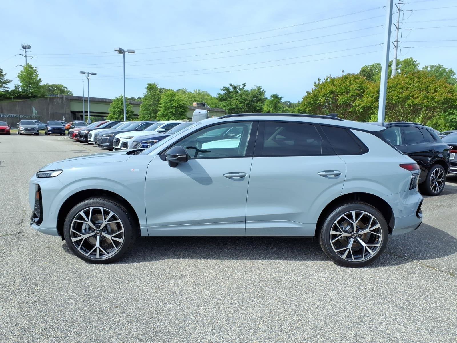 New 2026 Audi Q3 quattro 2.0T AWD/4WD image 8