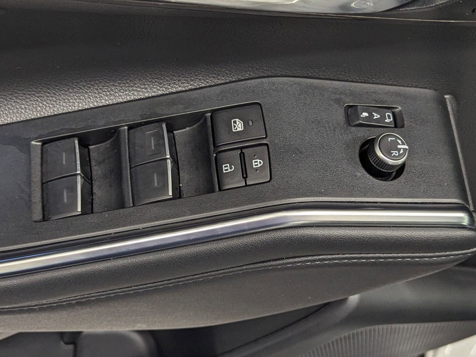 Used 2023 Toyota Highlander Limited image 20