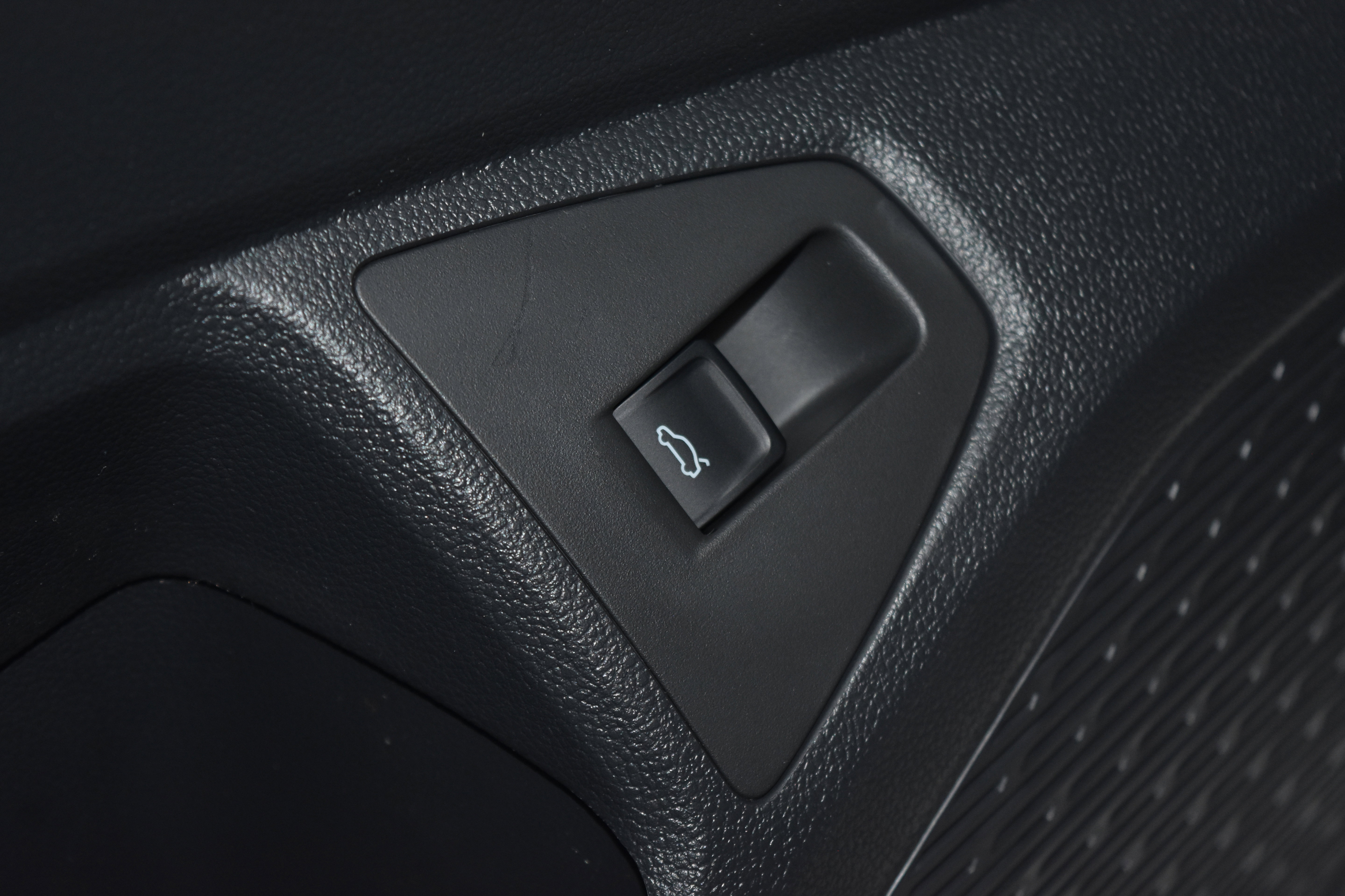 New 2026 Volkswagen Jetta SEL image 5