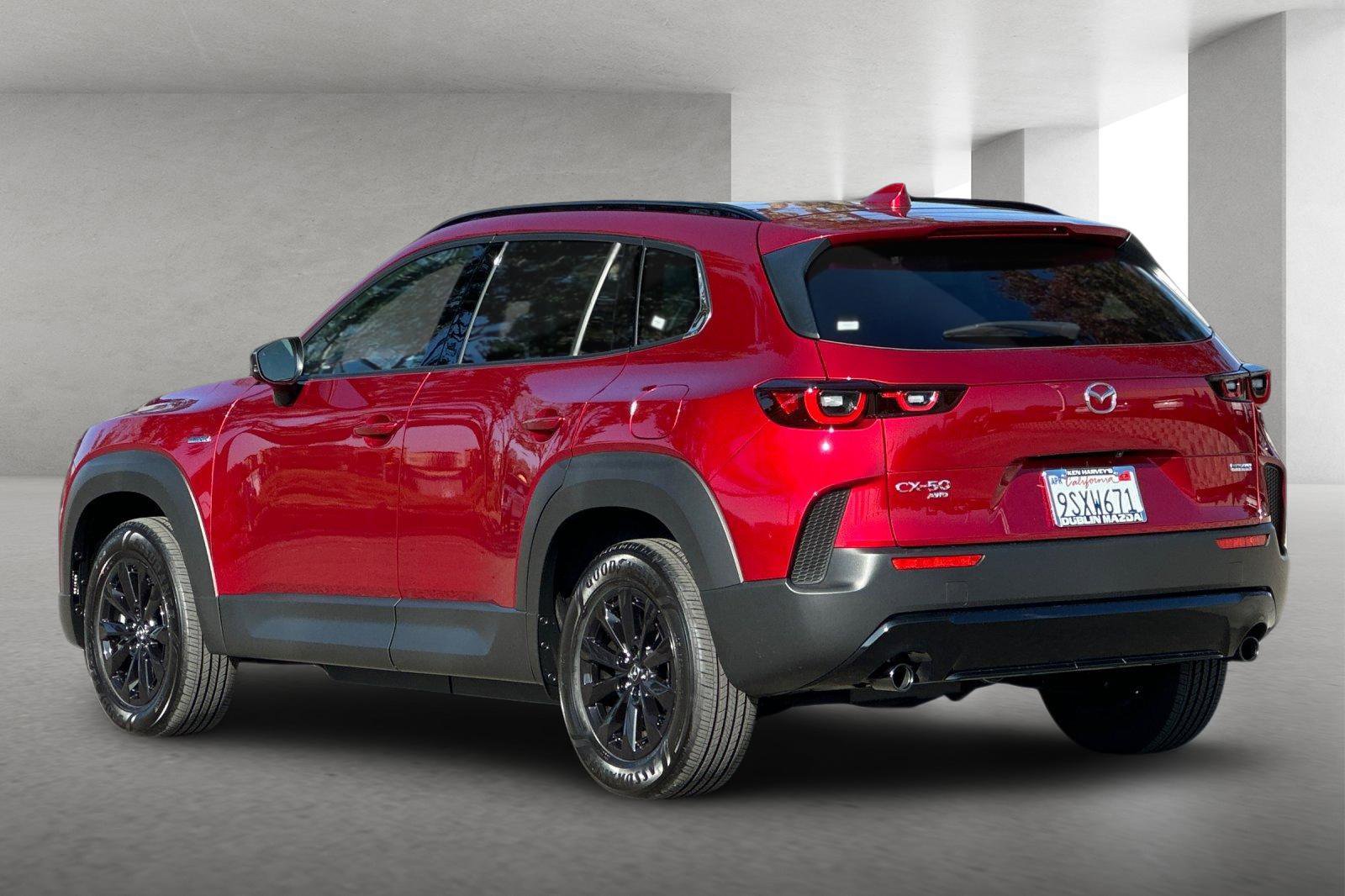 Certified 2025 MAZDA CX-50 AWD 2.5 Hybrid w/ Premium Pkg image 6