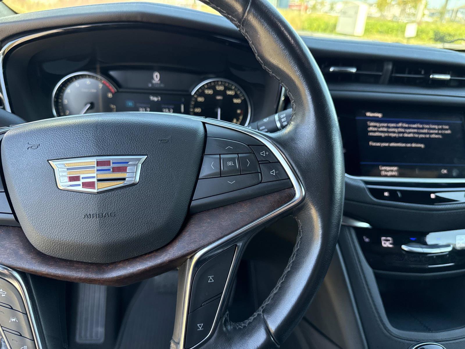 Used 2021 Cadillac XT5 Premium Luxury image 32