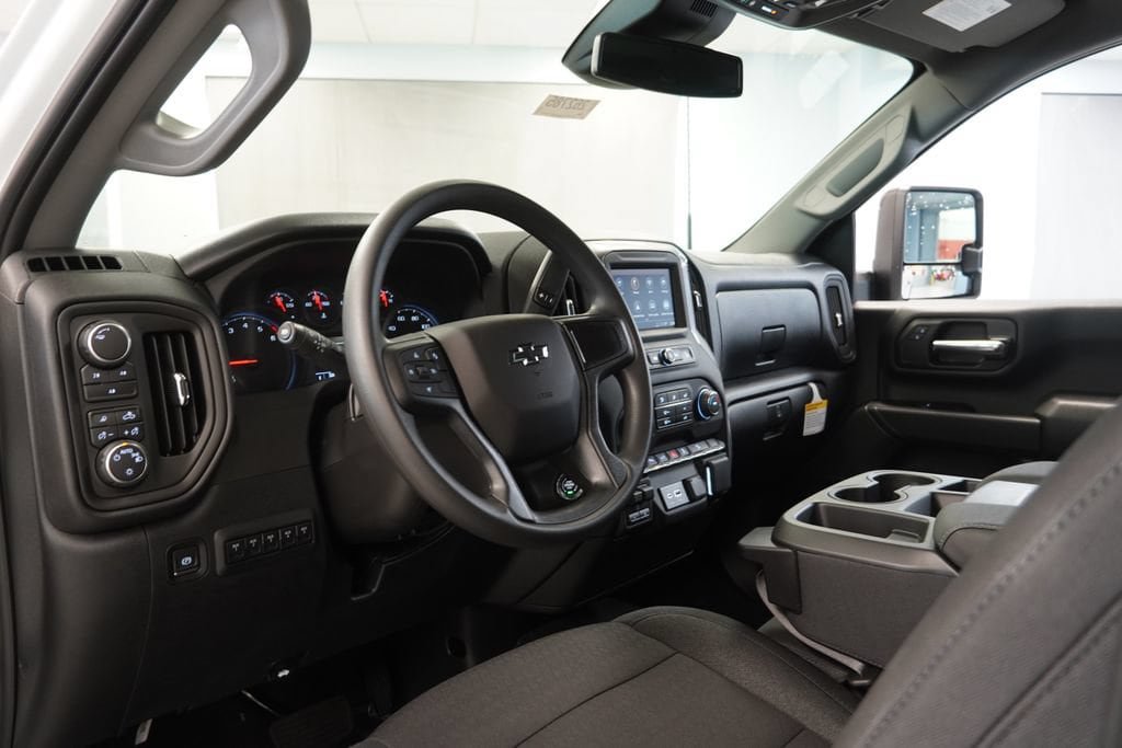 New 2026 Chevrolet Silverado 2500 Custom w/ Custom Convenience Package AWD/4WD image 5