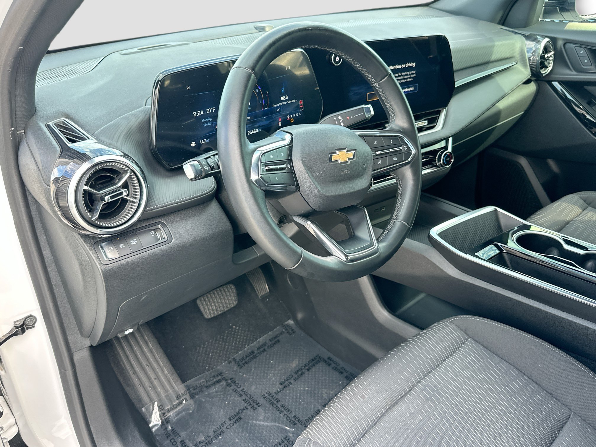 Used 2025 Chevrolet Equinox LT FWD image 9
