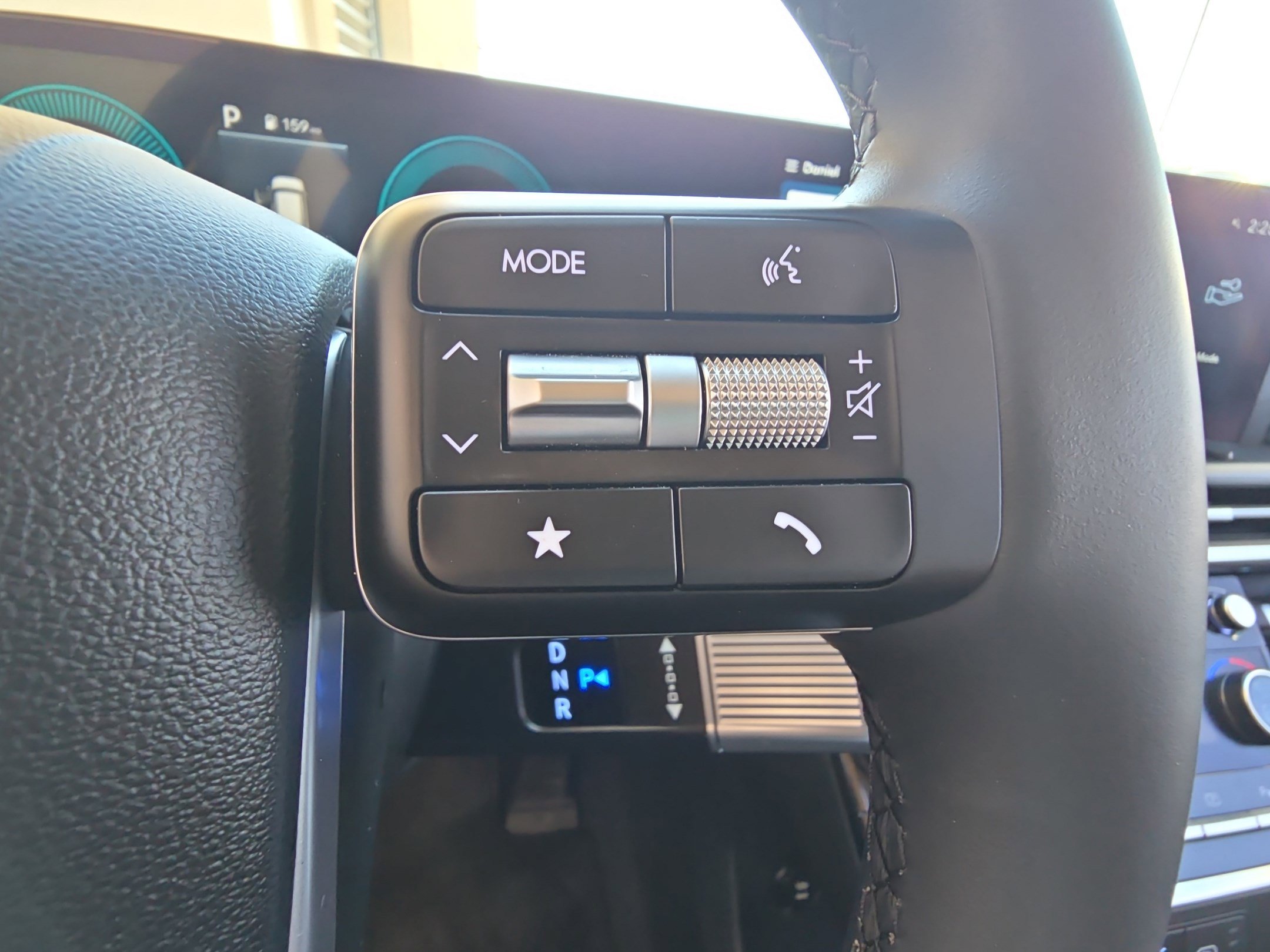 Used 2025 Hyundai Santa Fe SEL image 19