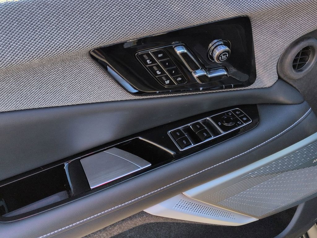 Certified 2026 Cadillac Optiq Sport 2 w/ LPO, Floor Liner Package image 26