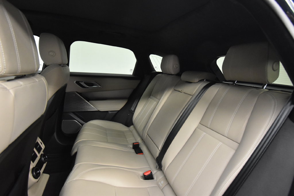 Used 2020 Land Rover Range Rover Velar R-Dynamic S AWD/4WD image 19