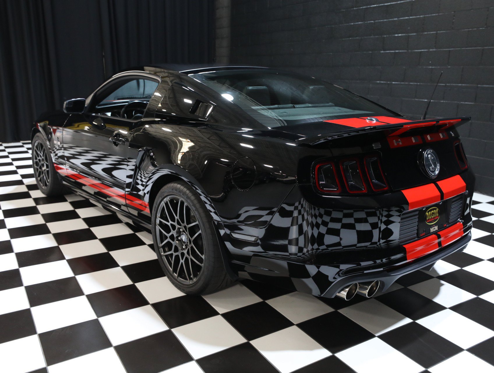 Used 2013 Ford Mustang Shelby GT500 RWD image 29