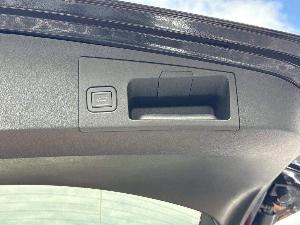 New 2025 Cadillac XT5 Premium Luxury w/ Technology Package image 12