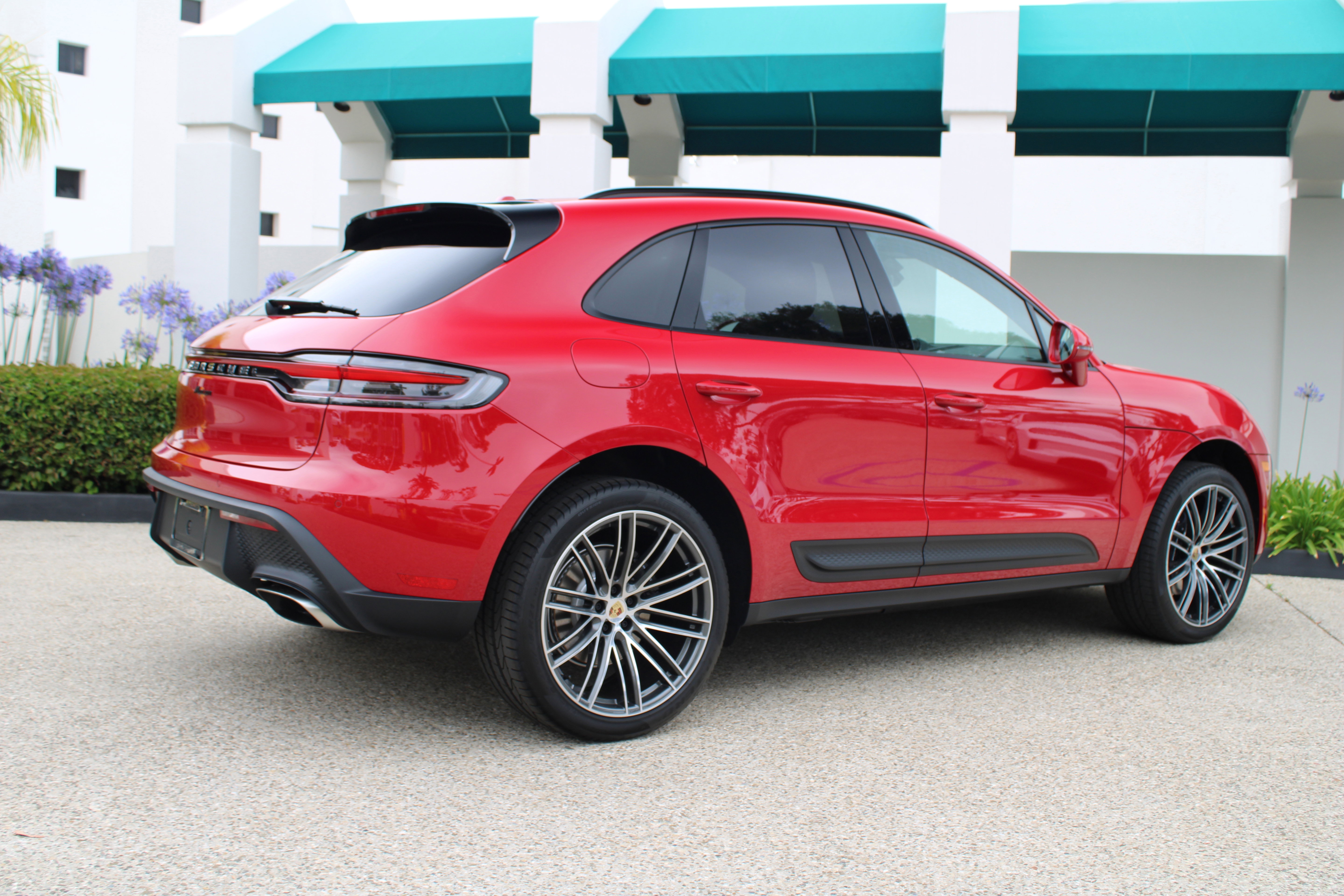 New 2025 Porsche Macan image 7