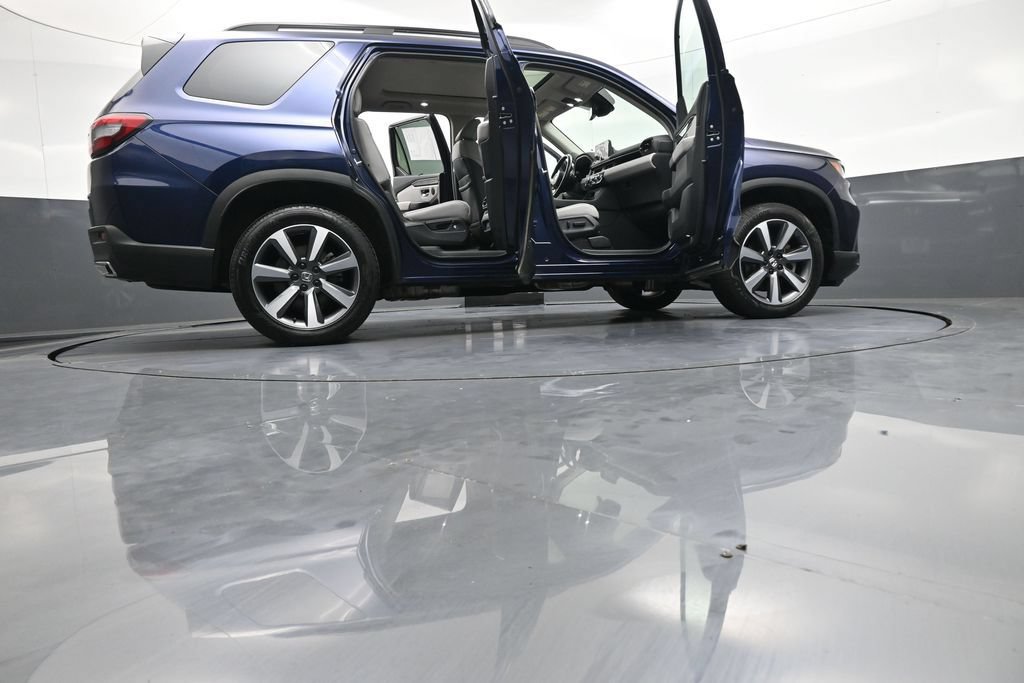 Certified 2024 Honda Pilot Touring image 51