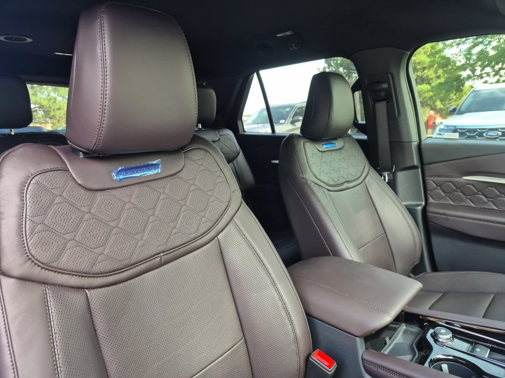 New 2026 Ford Explorer Platinum w/ LUX Leather Package AWD/4WD image 29