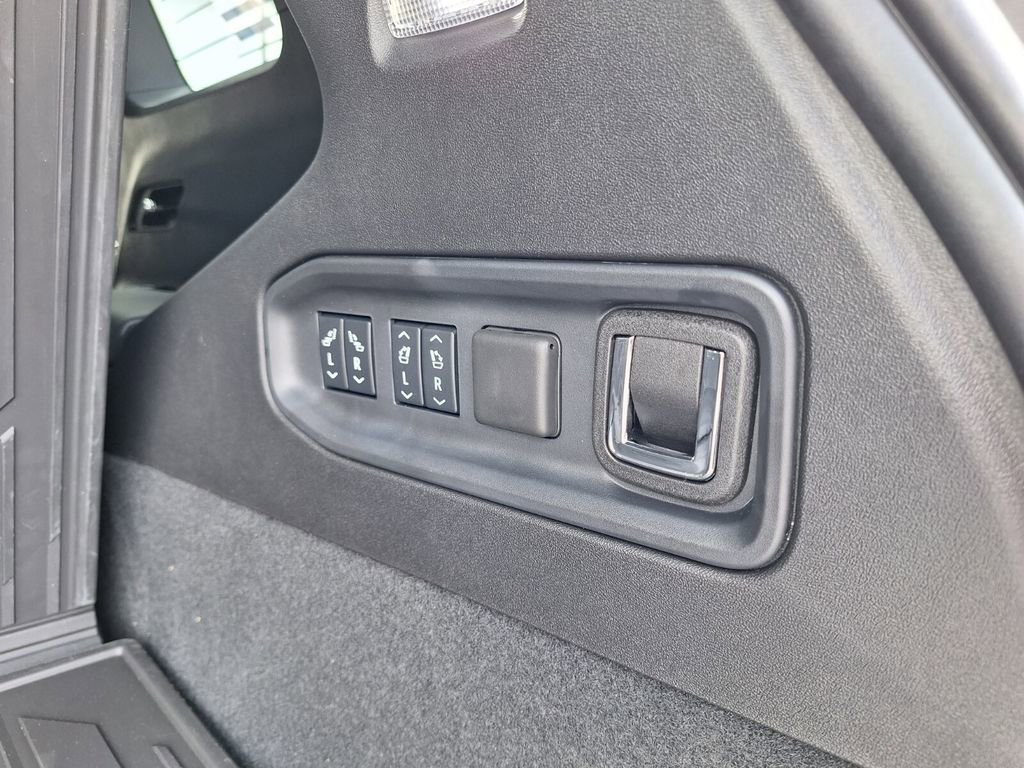 New 2026 Cadillac Vistiq Luxury image 28