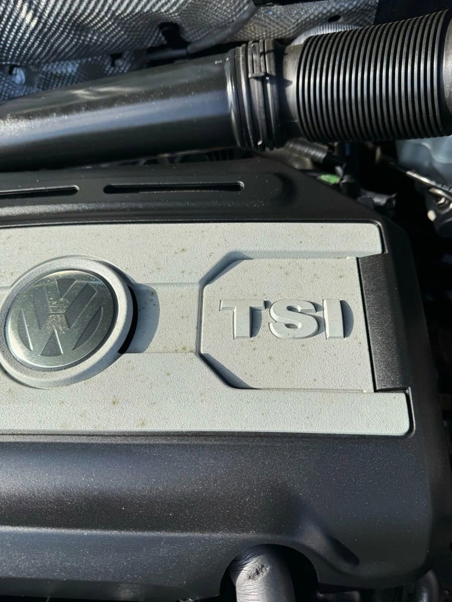 Used 2016 Volkswagen Tiguan SE image 38