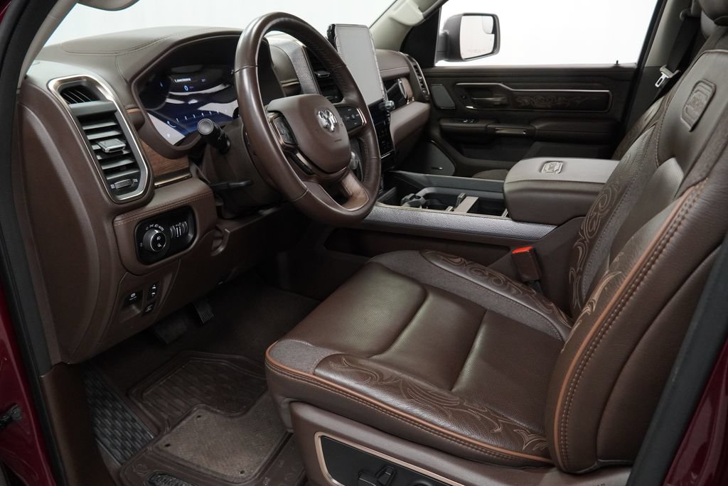 Used 2025 RAM 1500 Limited AWD/4WD image 10