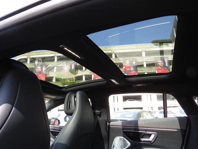 Used 2022 Mercedes-Benz EQS 580 4MATIC Sedan w/ Exclusive Trim Package image 26