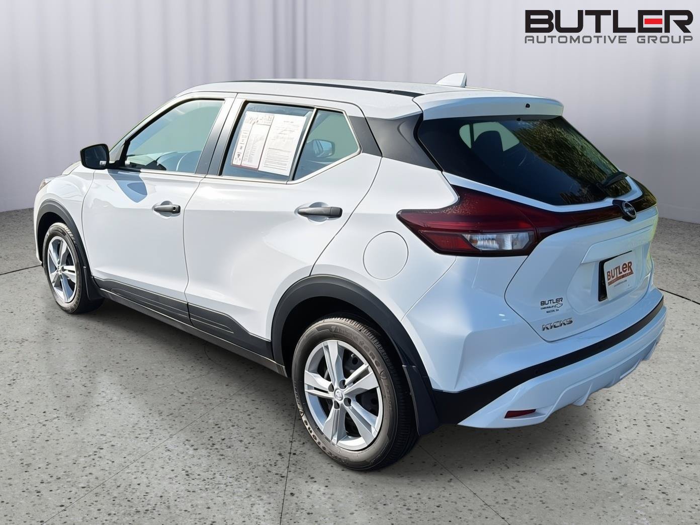Used 2024 Nissan Kicks S FWD image 4