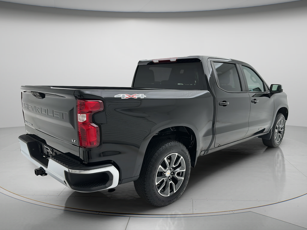 Used 2024 Chevrolet Silverado 1500 LT AWD/4WD image 5