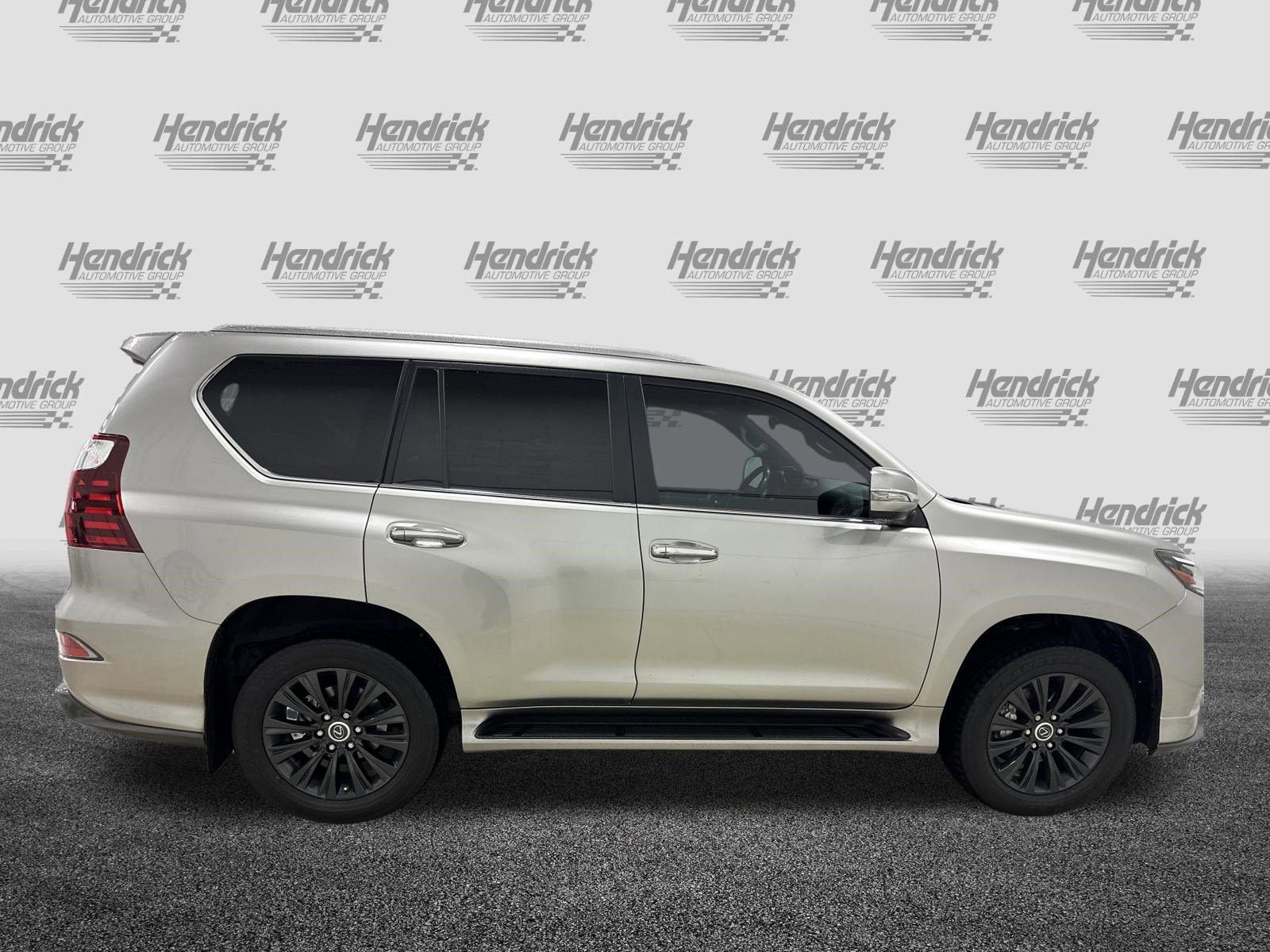 Certified 2022 Lexus GX 460 Luxury w/ Sport Design Package AWD/4WD image 11