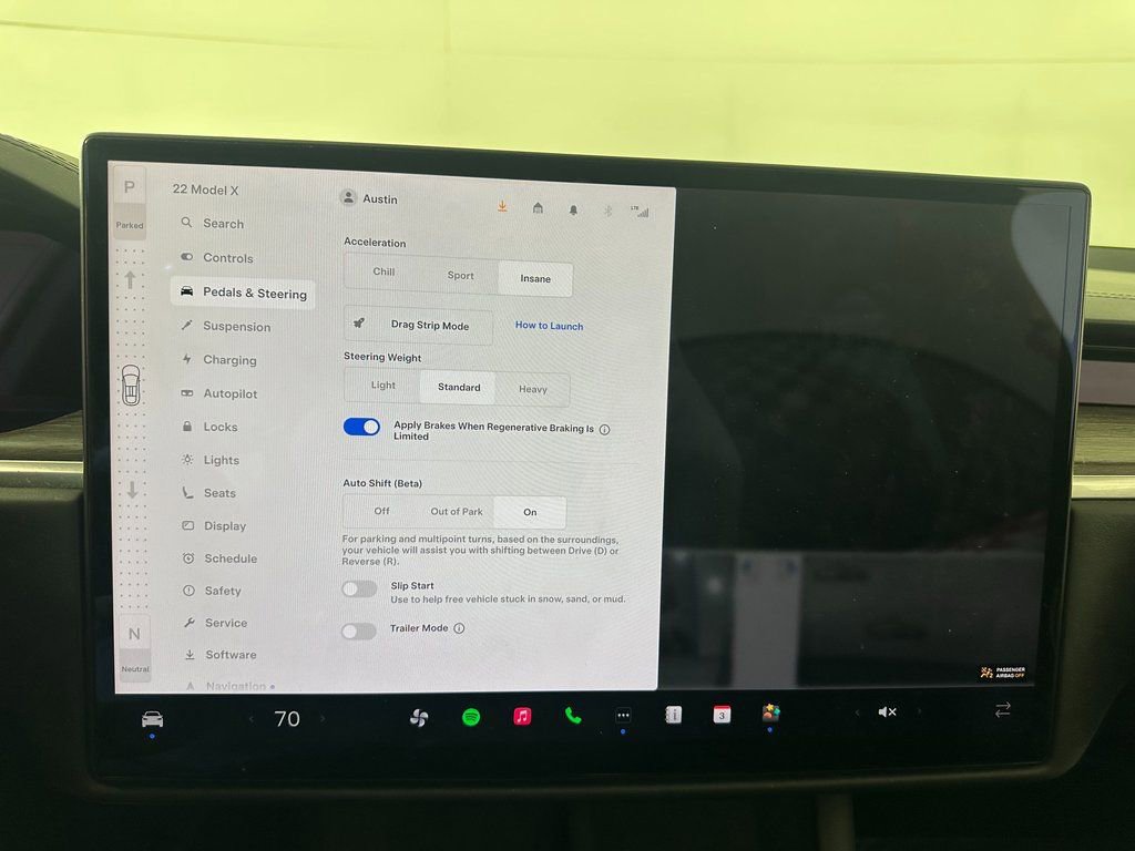 Used 2022 Tesla Model X image 38