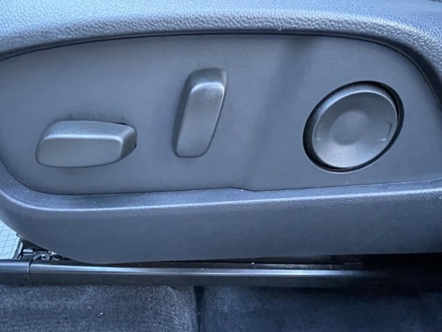 Certified 2025 Chevrolet Equinox ACTIV w/ Safety and Technology Package image 29