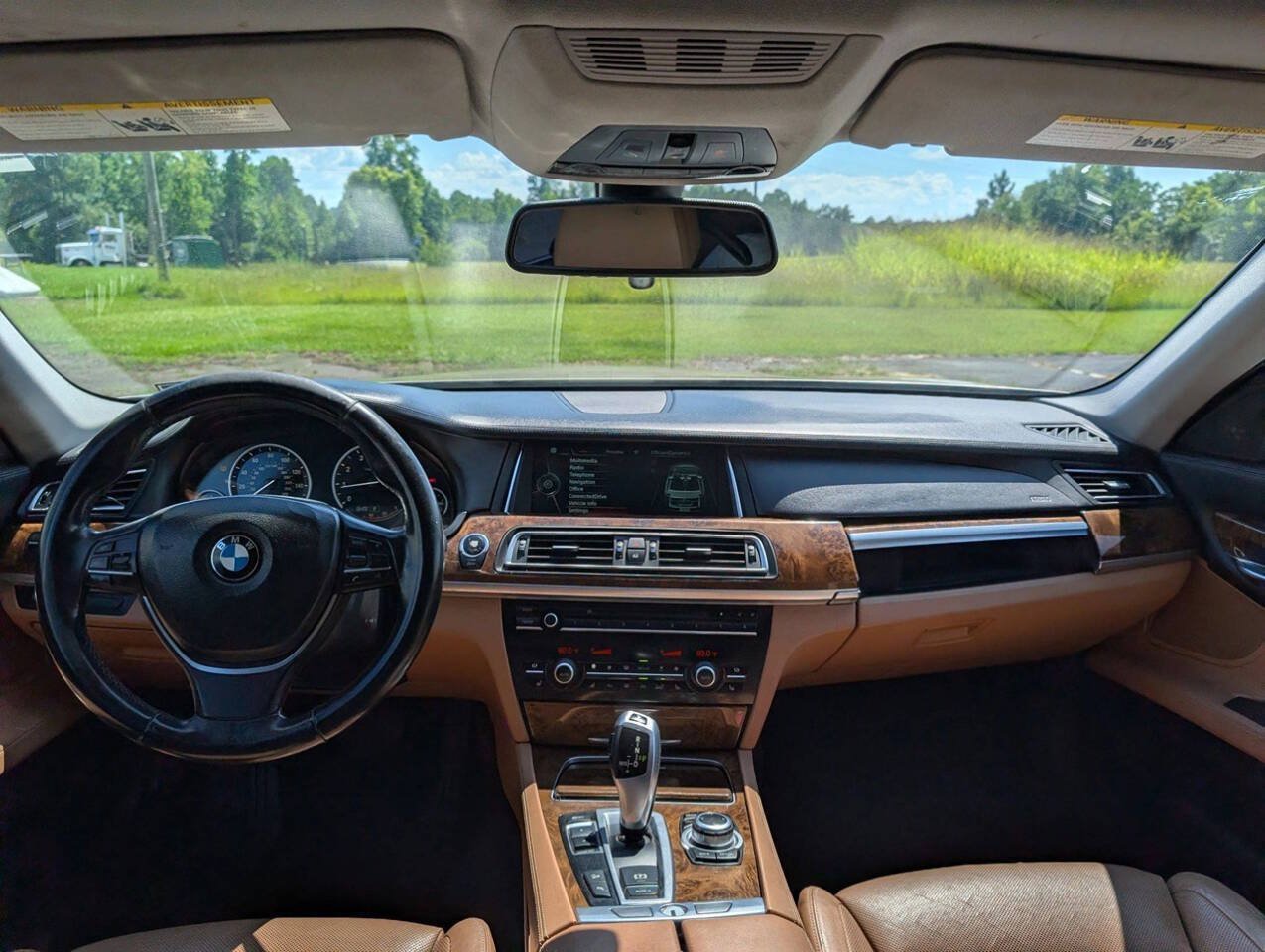 Used 2013 BMW 740Li xDrive AWD/4WD image 37