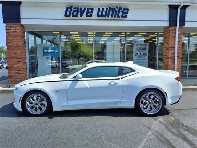 Used 2016 Chevrolet Camaro LT w/ RS Package image 18