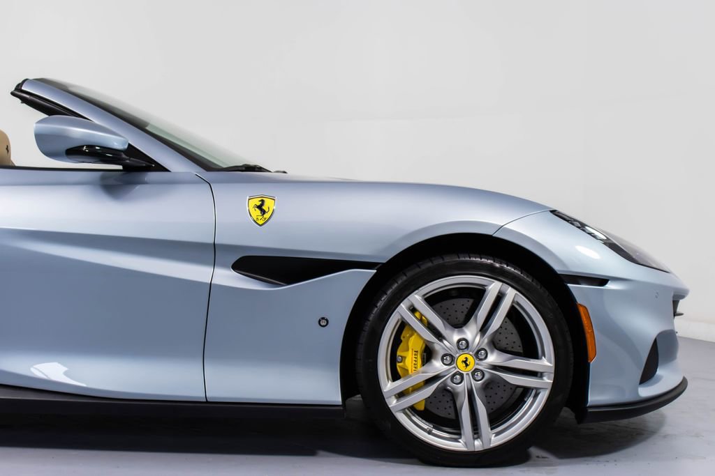 Certified 2022 Ferrari Portofino M RWD image 16