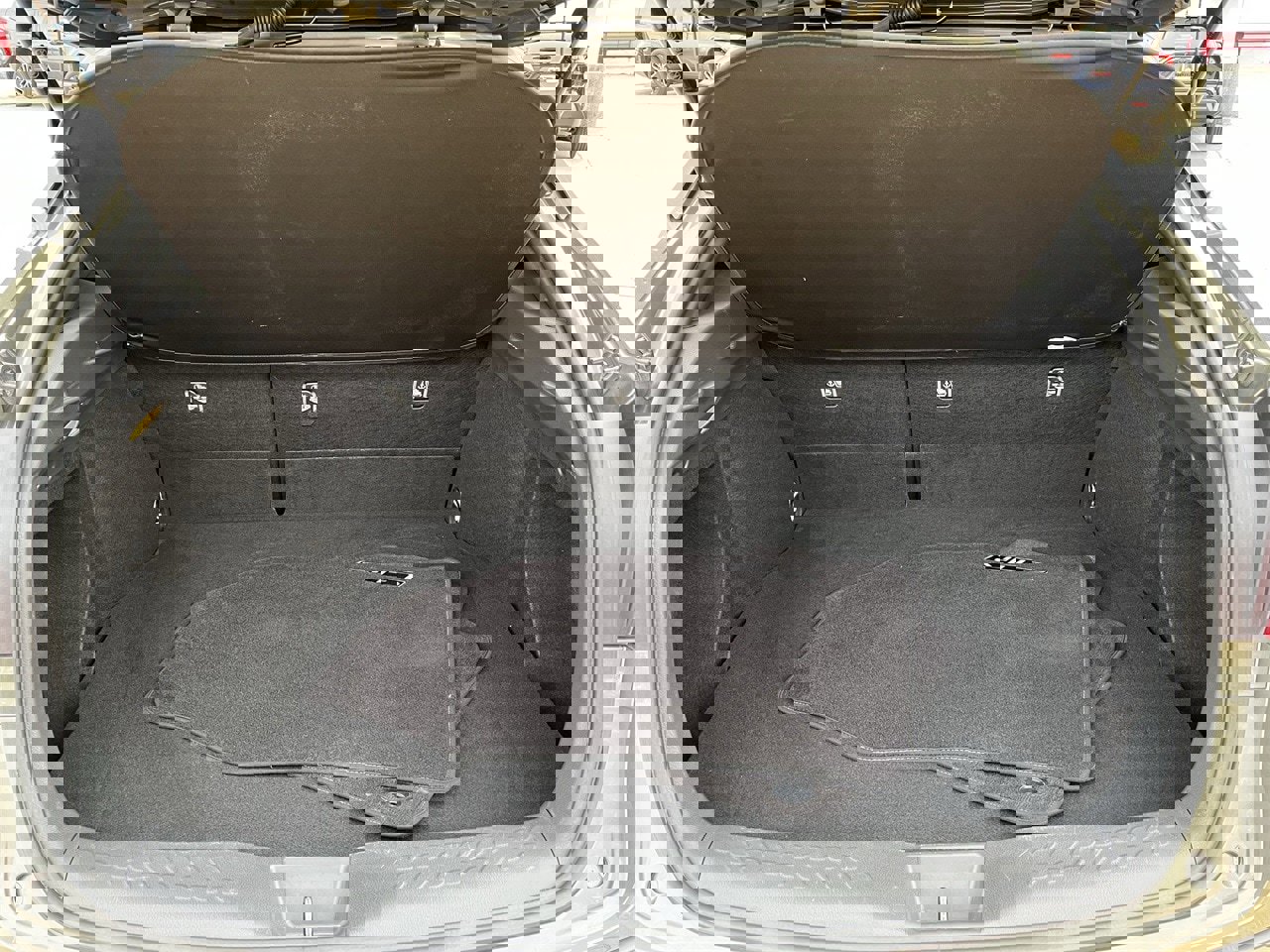 Used 2021 Toyota C-HR Limited image 27