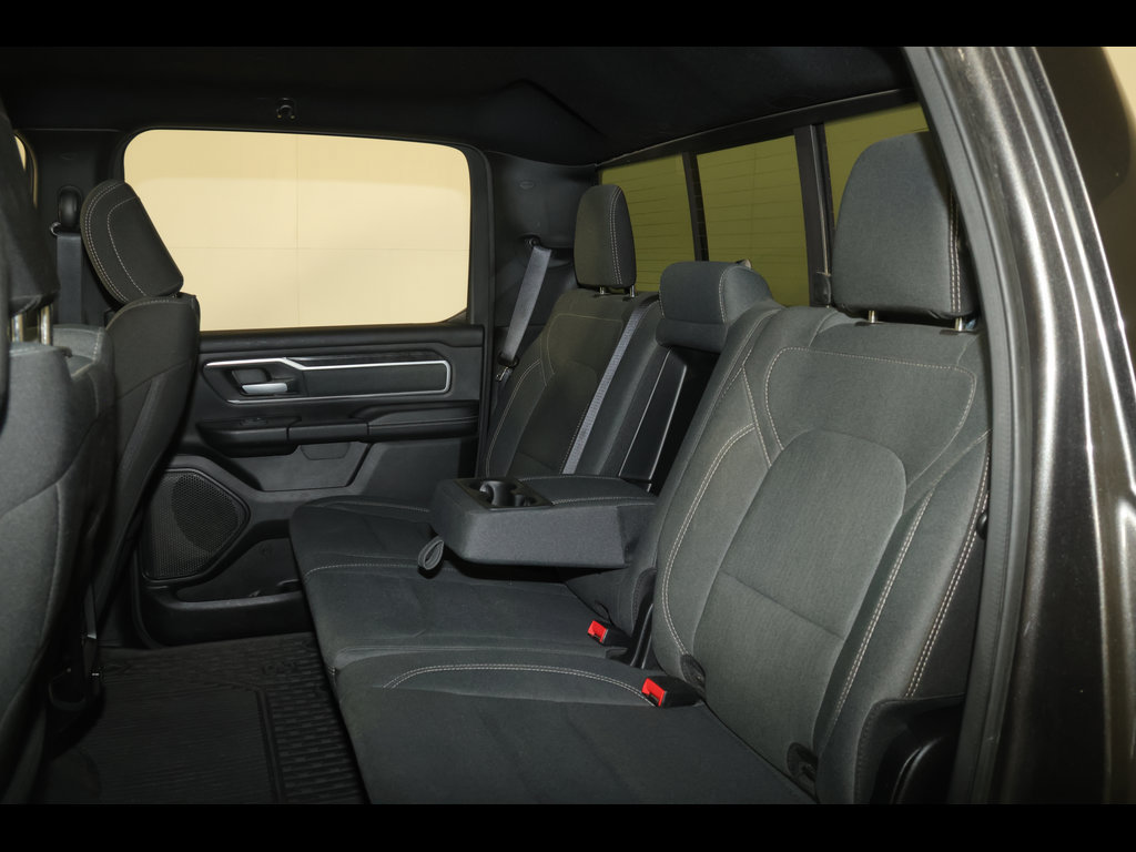 Used 2022 RAM 1500 Big Horn AWD/4WD image 30