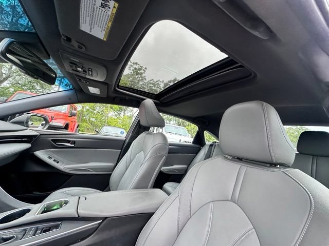 Used 2019 Toyota Avalon XLE w/ Moonroof Package FWD image 25