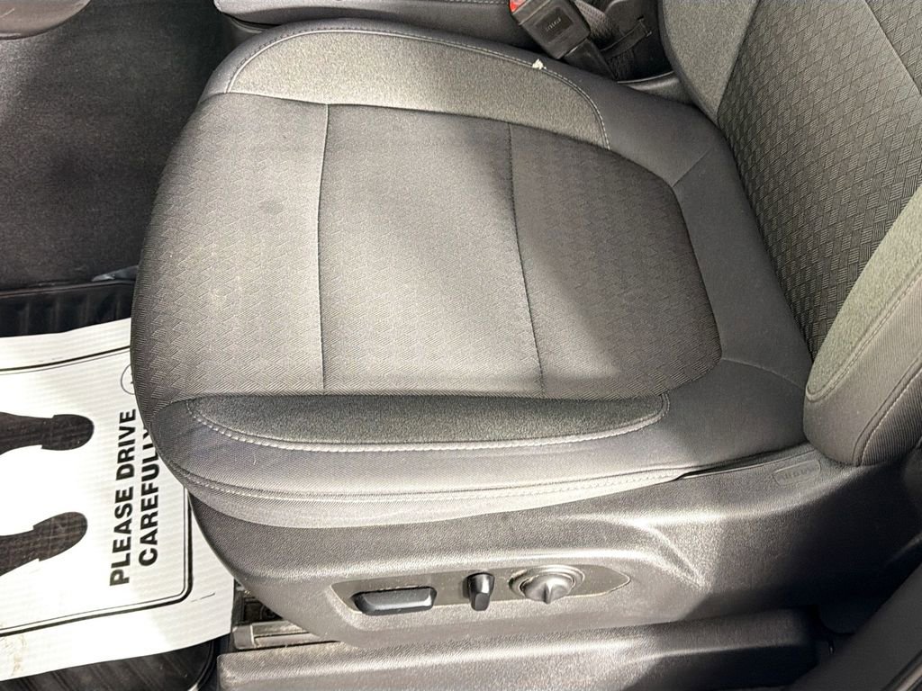 Used 2019 Chevrolet Silverado 1500 LT image 18