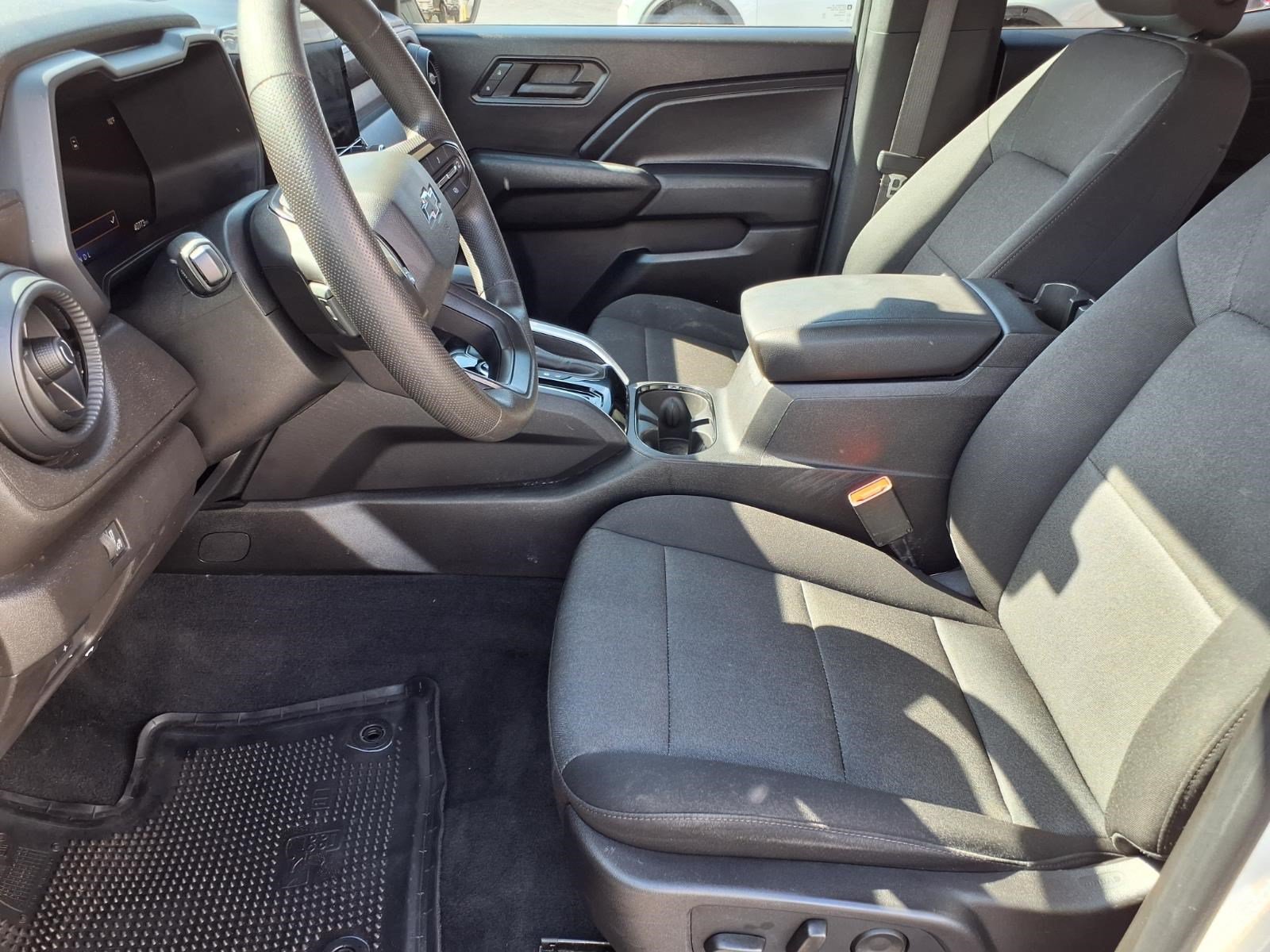 Used 2024 Chevrolet Colorado Trail Boss w/ Advanced Trailering Package AWD/4WD image 15