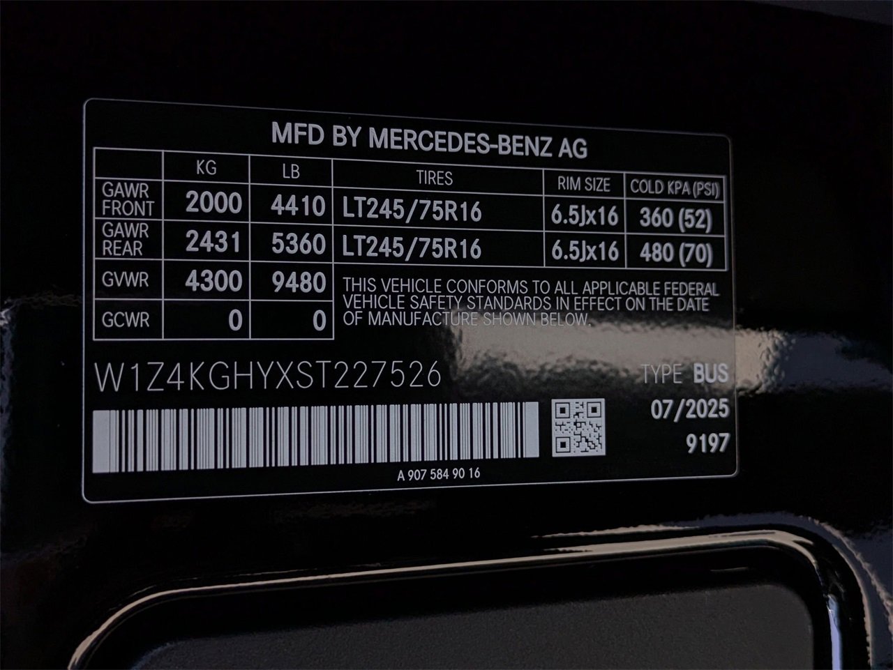 New 2025 Mercedes-Benz Sprinter 2500 image 14