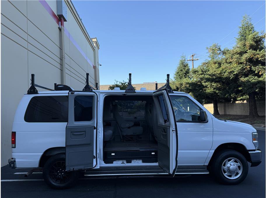 Used 2014 Ford E-150 and Econoline 150 Wagon image 38