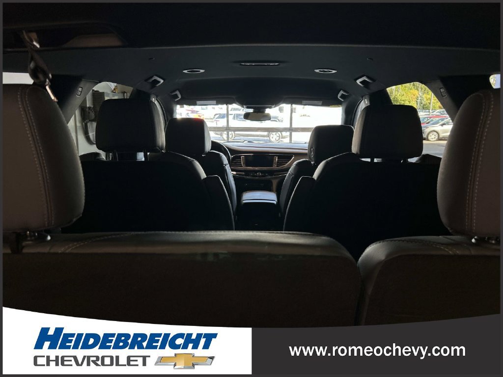Used 2024 Buick Enclave Essence w/ Sport Touring Edition FWD image 33