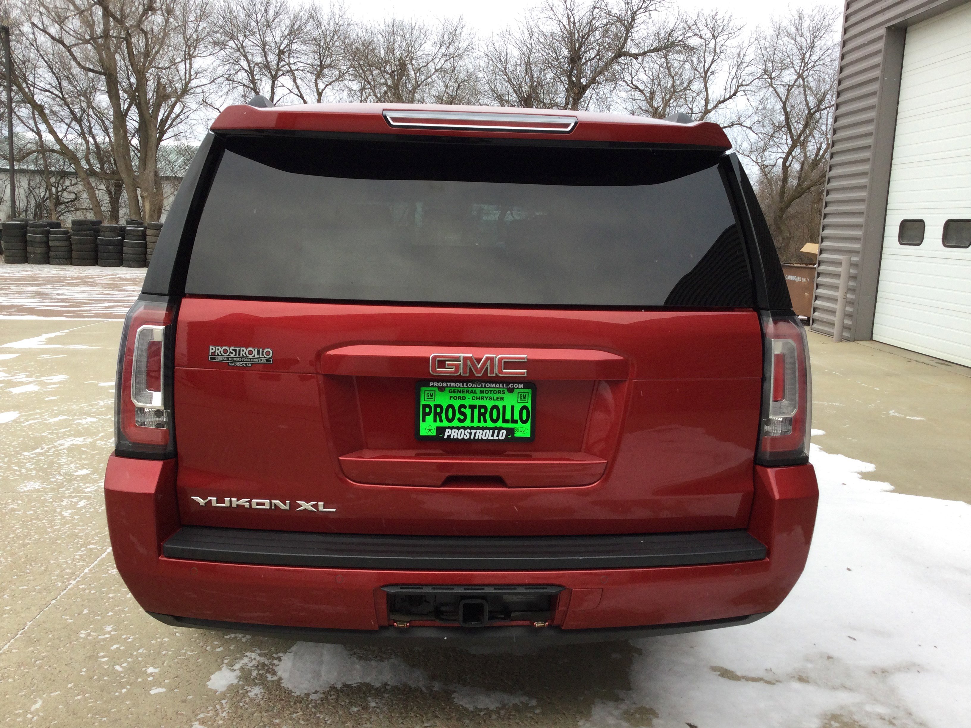 Used 2015 GMC Yukon XL SLT image 4