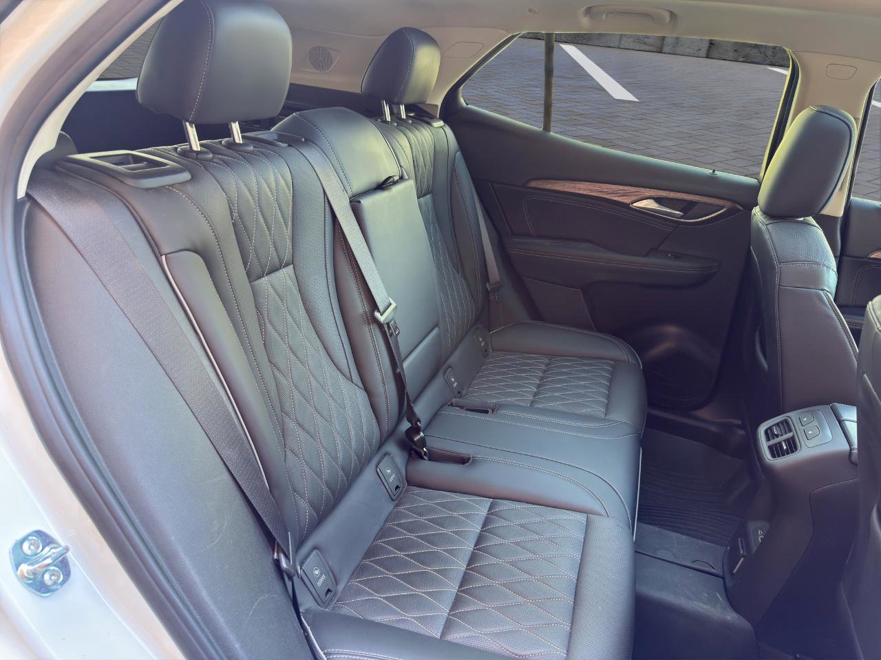 Used 2023 Buick Envision Avenir AWD/4WD image 13