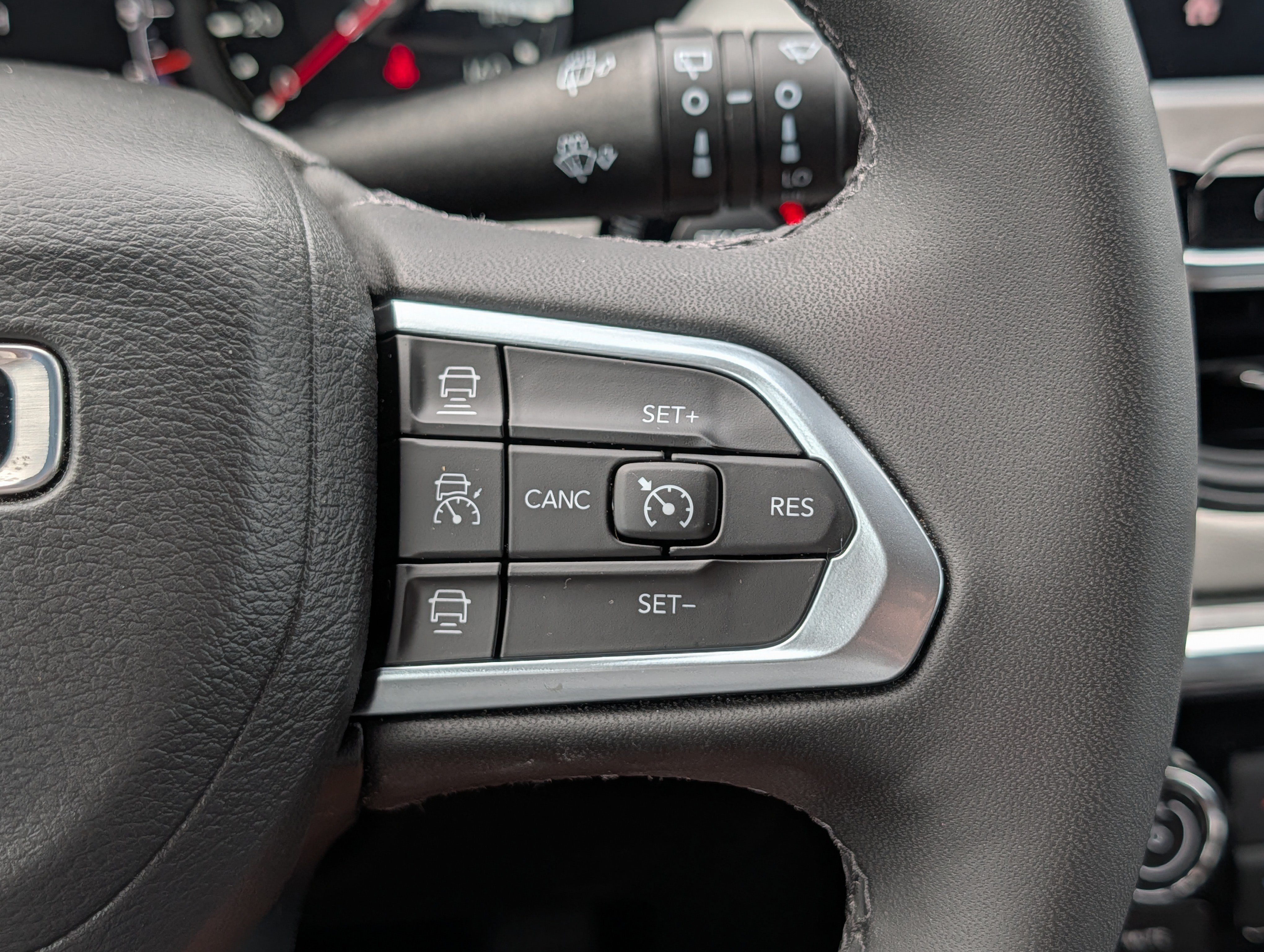 Used 2024 Jeep Compass Limited AWD/4WD image 30