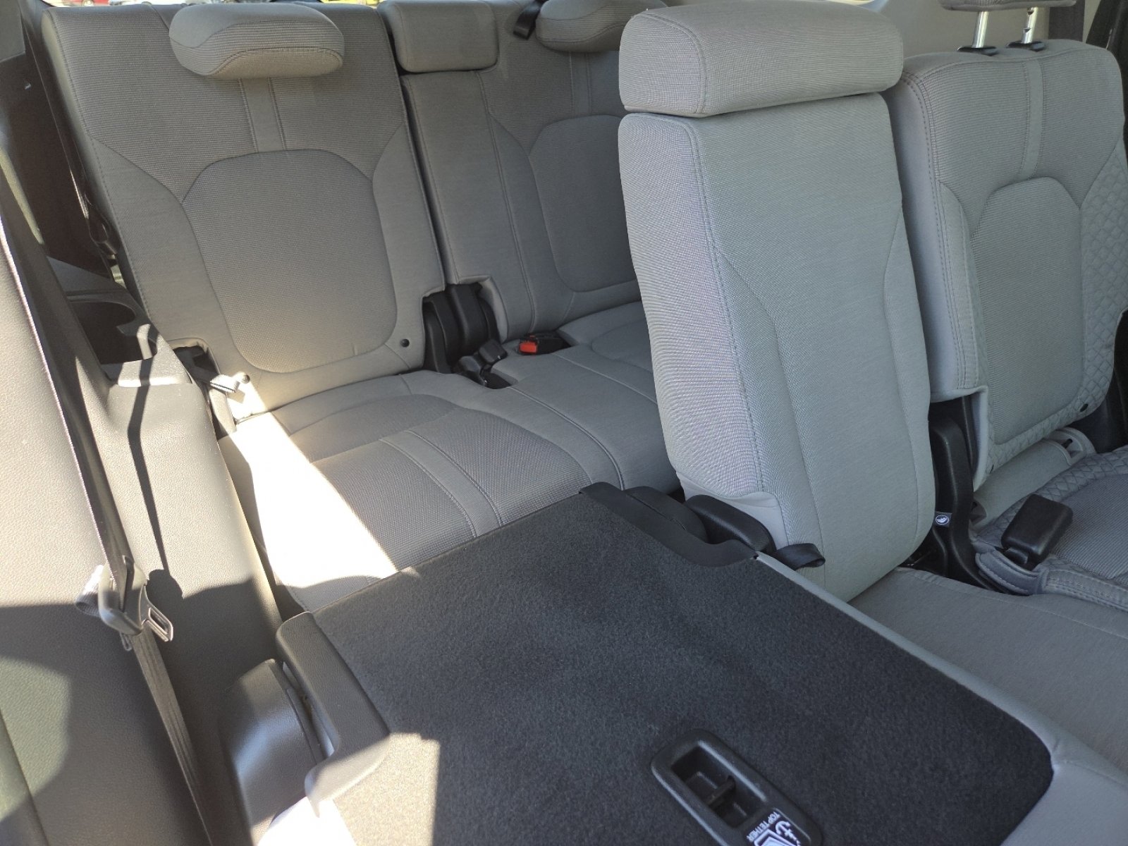 Certified 2023 Honda Pilot LX image 22