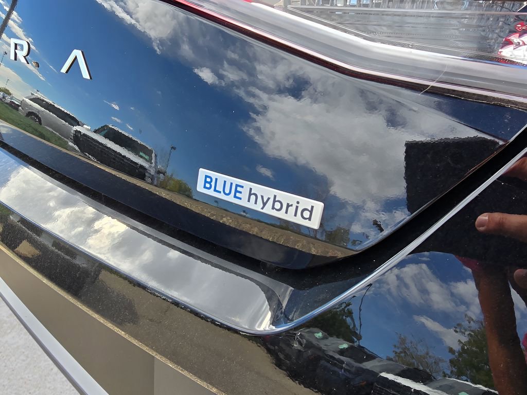 New 2025 Hyundai Elantra Blue image 10
