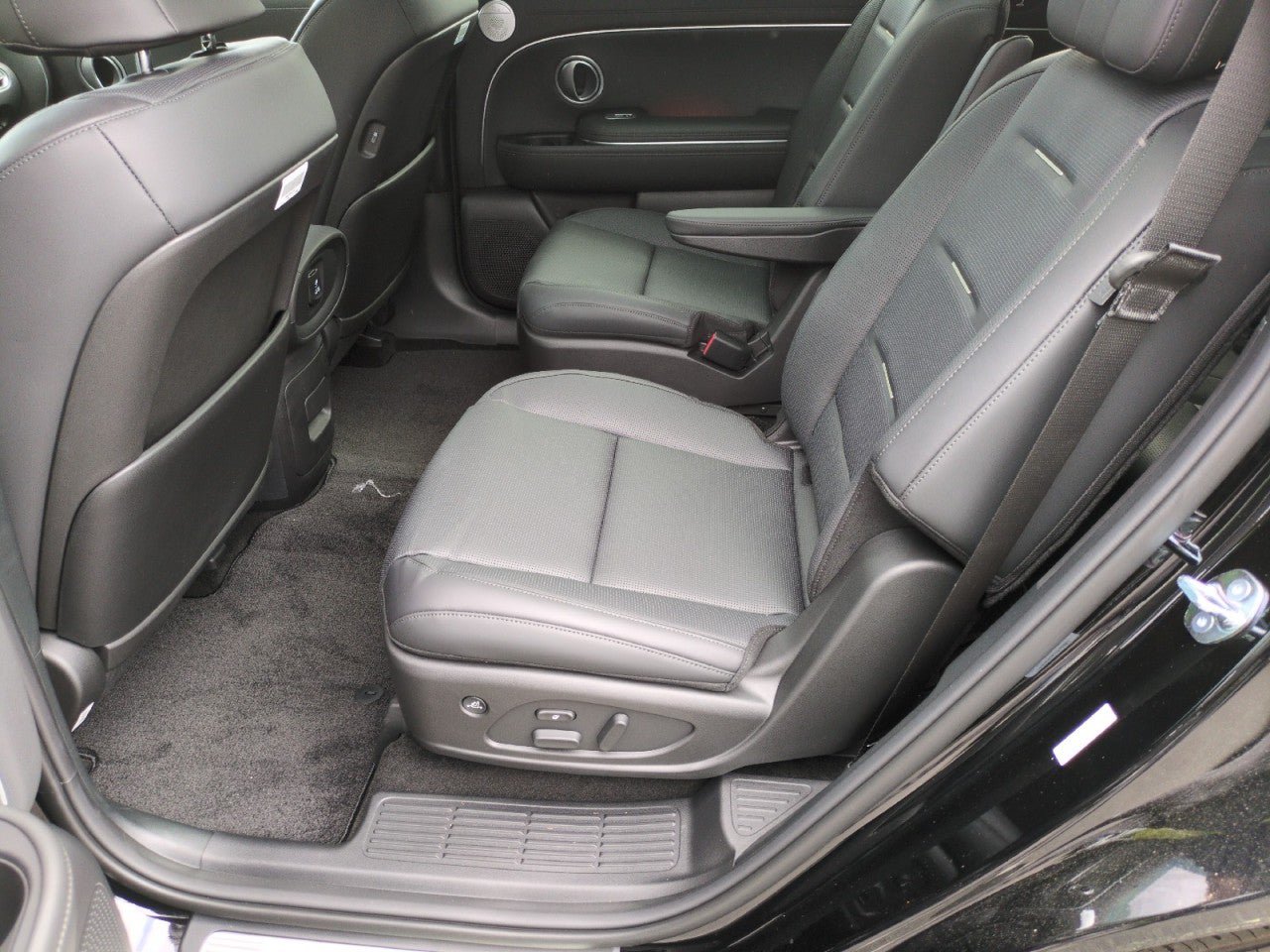 New 2026 Hyundai Palisade Calligraphy FWD image 39